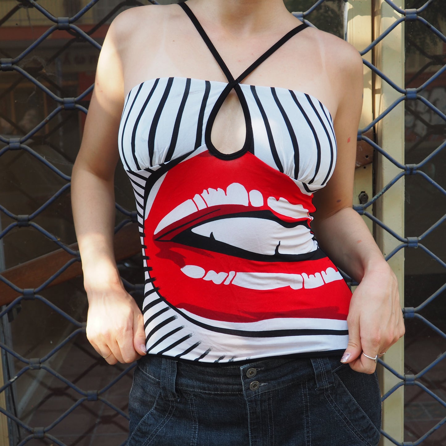 kissy face send to your phone