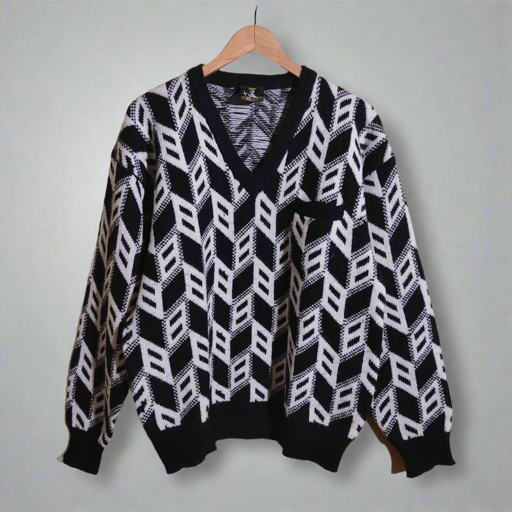 makes you wanna swing both ways black and white pullover