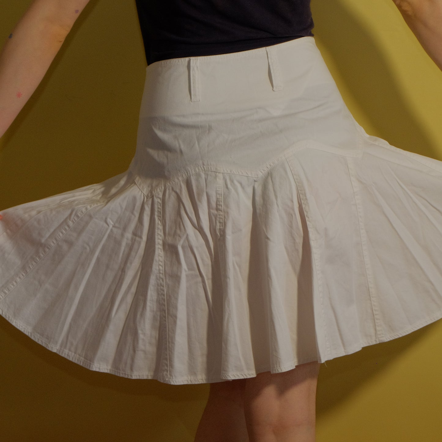 poconos vacation white skirt