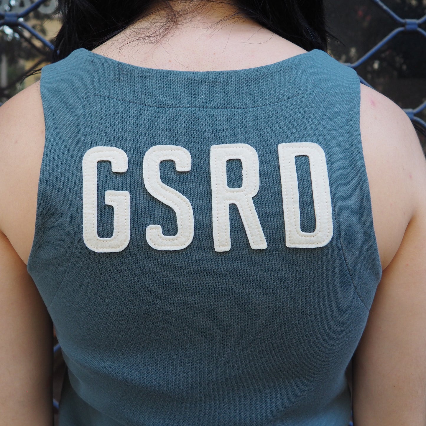 g S r d
