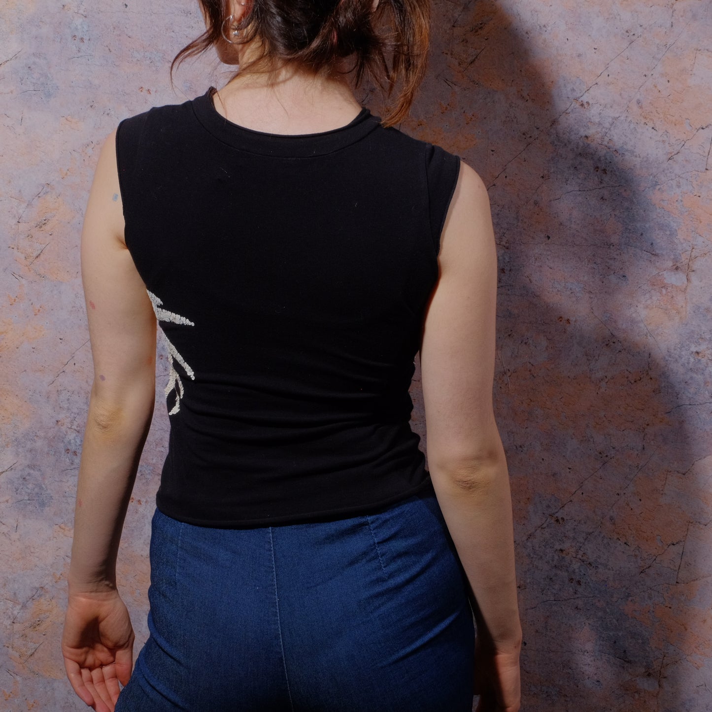 who is W black top