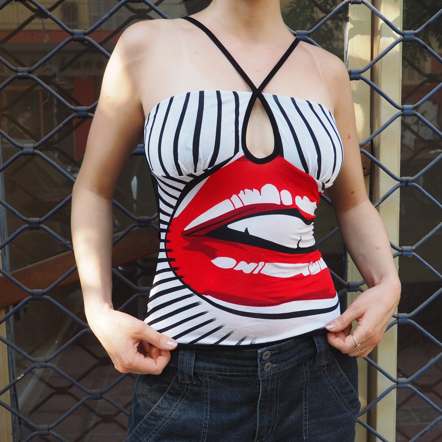 kissy face send to your phone
