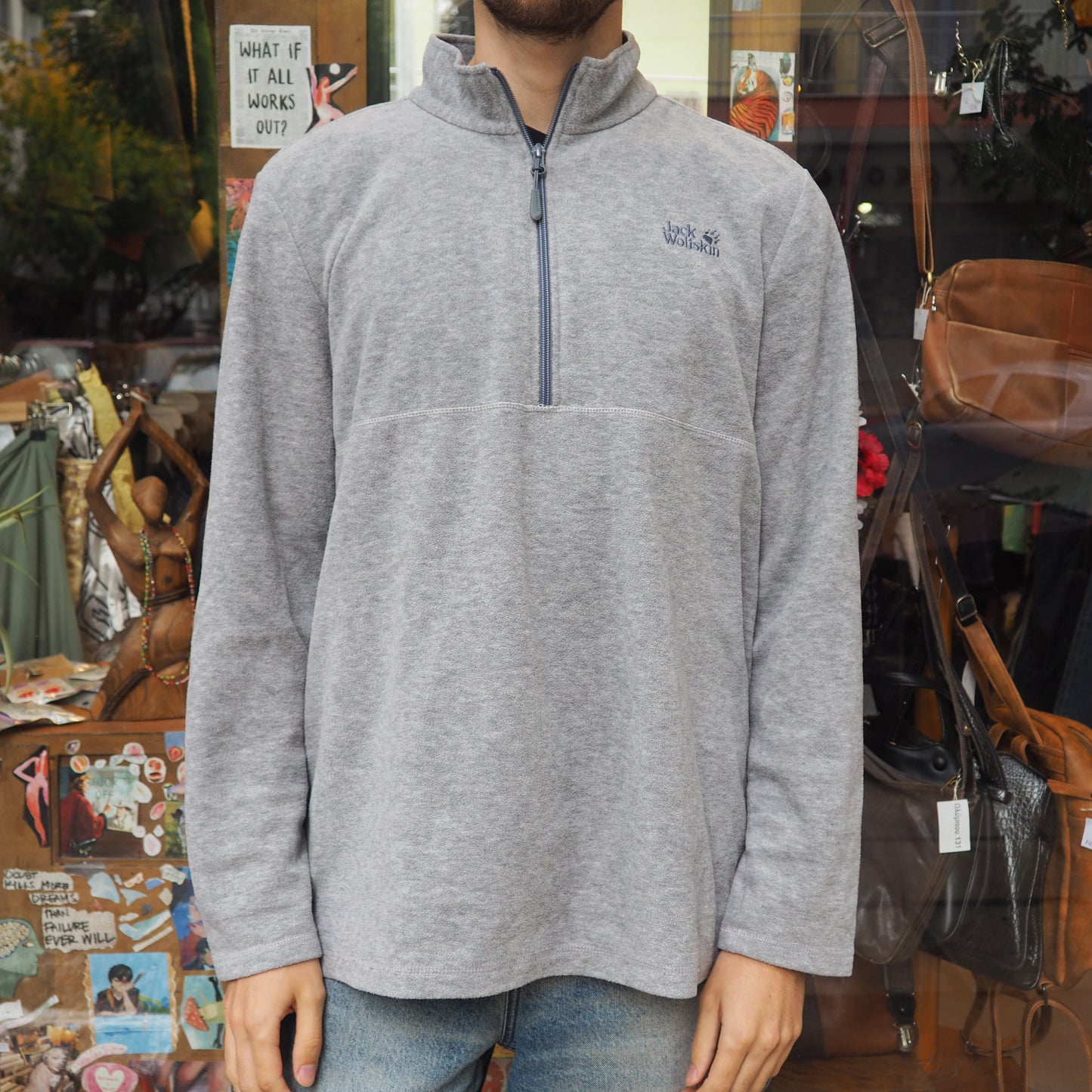 I'm watching TV at nature