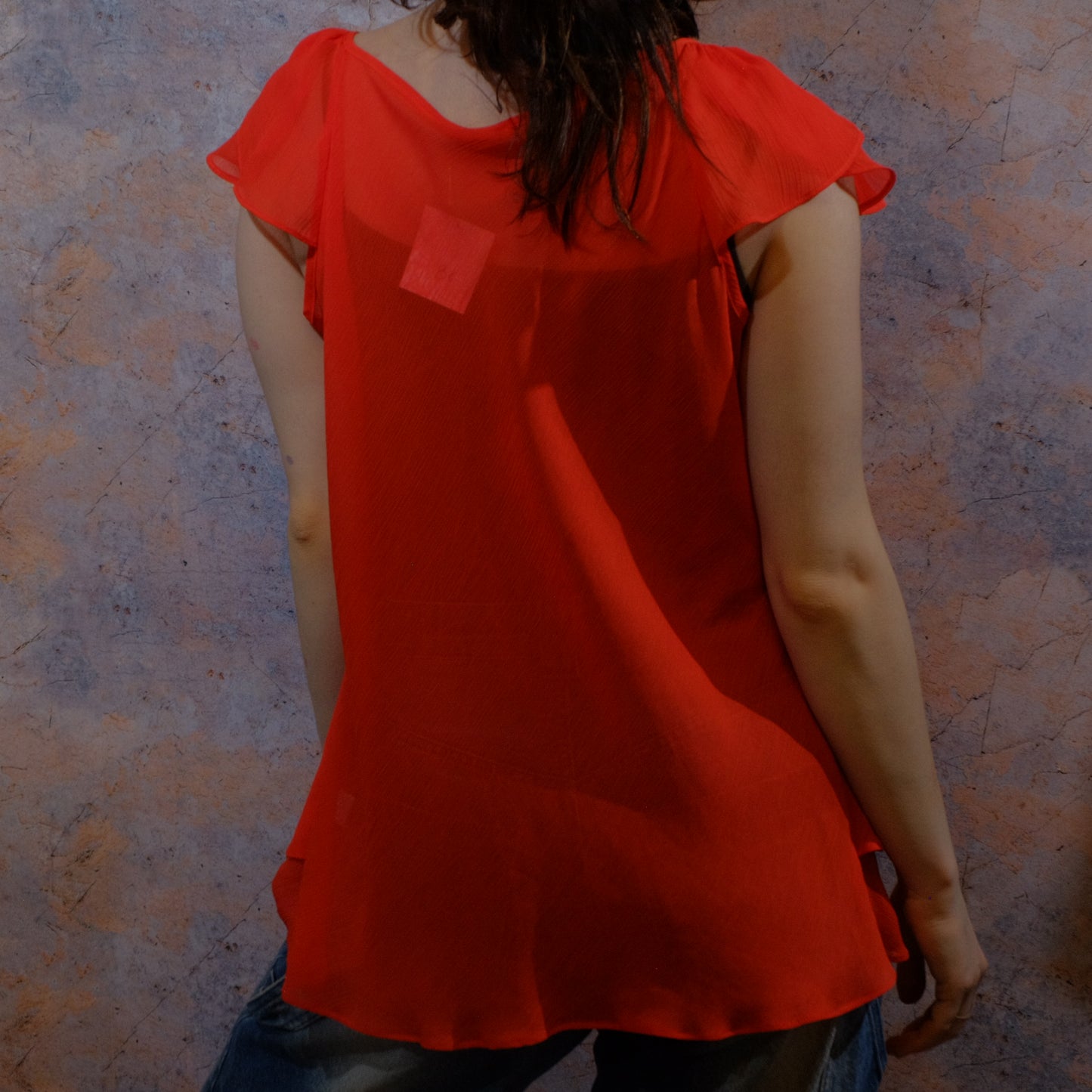 krathsou kala red shirt